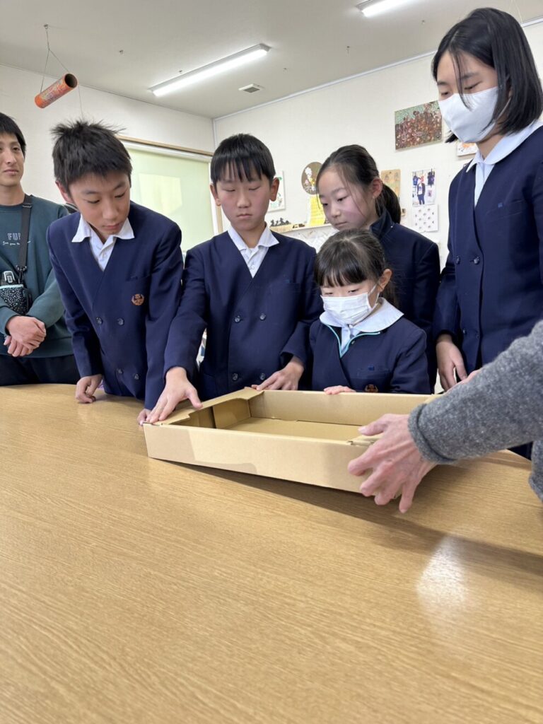 初中 静岡朝鮮初中級学校の社会科見学がありました | 特定非営利活動法人ひまわり事業団